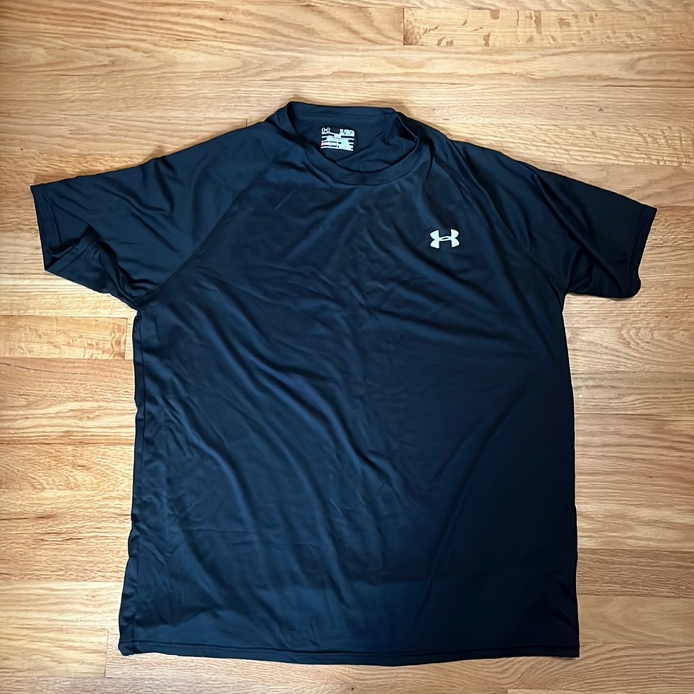 Men’s Under Armour Shirt SZ XL
